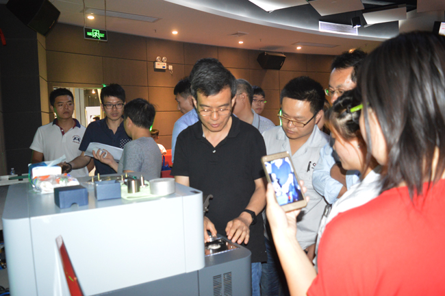 直讀光譜儀專家現(xiàn)場(chǎng)解疑